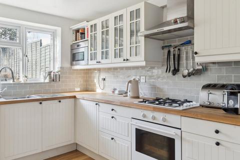 3 bedroom terraced house for sale, Outfield Road, Chalfont St. Peter, Gerrards Cross, Buckinghamshire, SL9