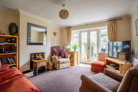 3 bedroom semi-detached house for sale, Middlethorpe Drive, York