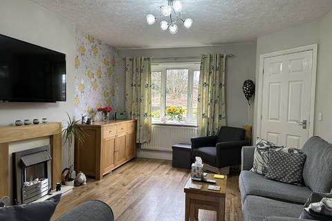 3 bedroom end of terrace house for sale, Rotherhead Drive, Macclesfield, SK11 7XQ