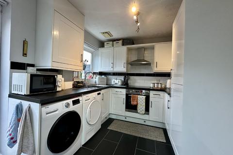 3 bedroom end of terrace house for sale, Rotherhead Drive, Macclesfield, SK11 7XQ