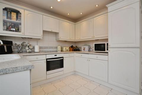 4 bedroom detached house for sale, Sedgewood Way, Scunthorpe