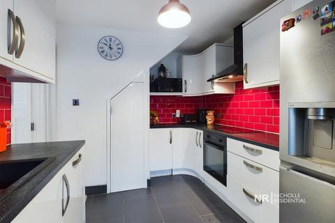 47 Priory Road, Chessington, KT9 1EG