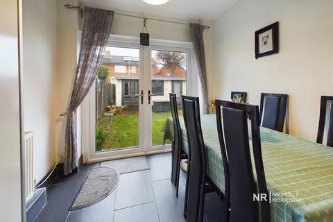 47 Priory Road, Chessington, KT9 1EG