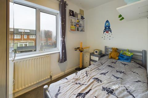 47 Priory Road, Chessington, KT9 1EG