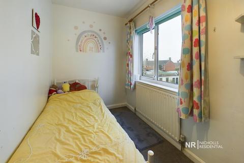 47 Priory Road, Chessington, KT9 1EG