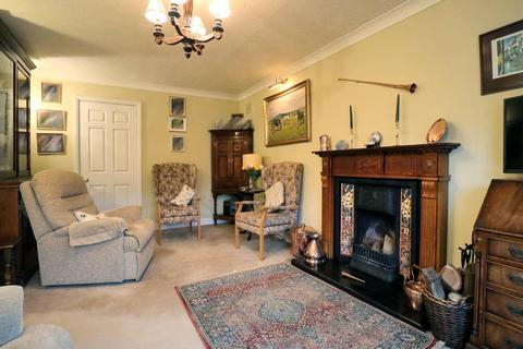 4 bedroom detached house for sale, Lime Tree Avenue, Uppingham LE15