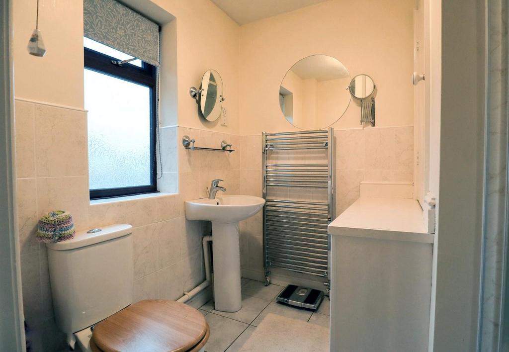 Ensuite.jpg