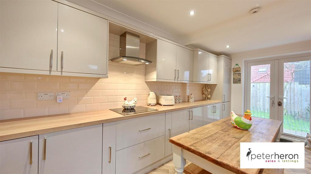 Breakfasting Kitchen