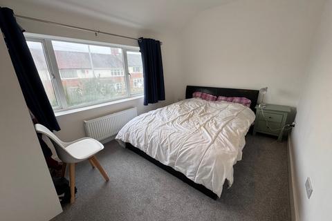 3 bedroom end of terrace house to rent, Kelvin Street, Newcastle-under-Lyme, ST5