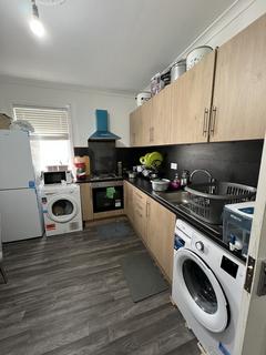 2 bedroom flat to rent, 2 BED FIRST FLOOR FLAT Lansdowne Road, Ilford, Essex, IG3 8NE