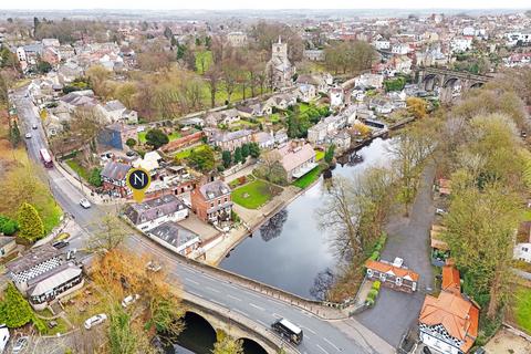 High Bridge Court, Waterside, Knaresborough