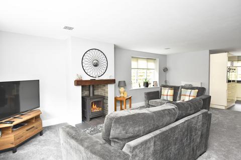 1, High Bridge Court Waterside, Knaresborough, HG5 9AZ