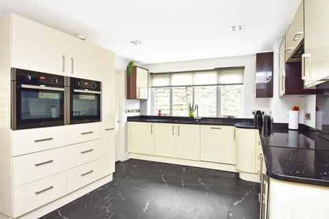1, High Bridge Court Waterside, Knaresborough, HG5 9AZ