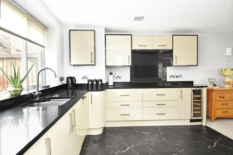 1, High Bridge Court Waterside, Knaresborough, HG5 9AZ
