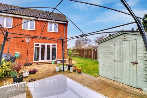 3 bedroom semi-detached house for sale, Tamarisk Drive, Caister-on-Sea