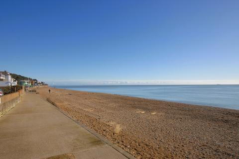 2 bedroom apartment for sale, Sandgate High Street, Sandgate, CT20