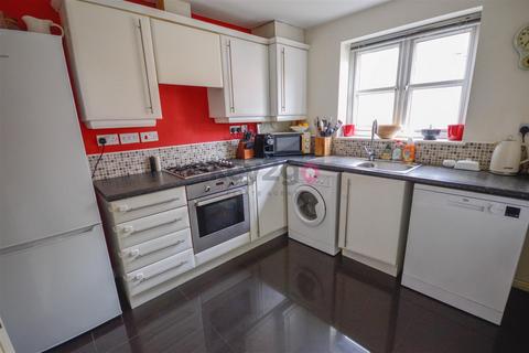 3 bedroom semi-detached house for sale, Myrtle Close, Sheffield, S2