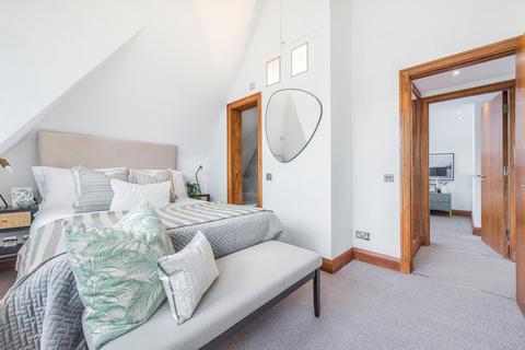 3 bedroom flat for sale, Hampstead Hill Gardens, Hampstead, London