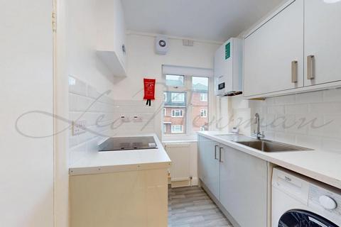 2 bedroom flat to rent, North End Road, Wembley, HA9