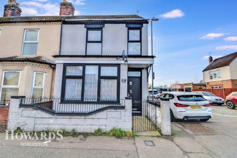 3 bedroom end of terrace house for sale, Mill Road, Great Yarmouth