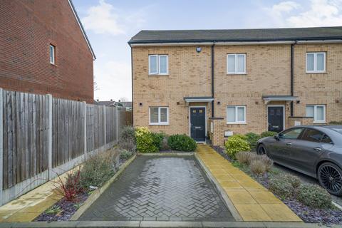 2 bedroom end of terrace house for sale, St. Marys Road, Swanley, Kent