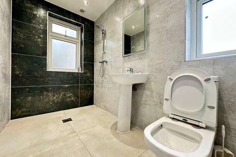 25 Temple Road, Hounslow, TW3 1XS