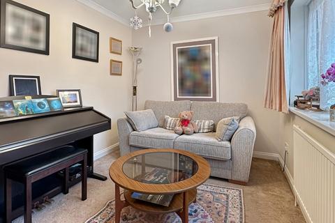 14 Glebe Road, Waterbeach, Cambridge, CB25 9RJ