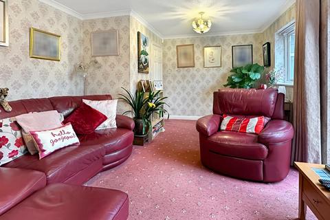 14 Glebe Road, Waterbeach, Cambridge, CB25 9RJ