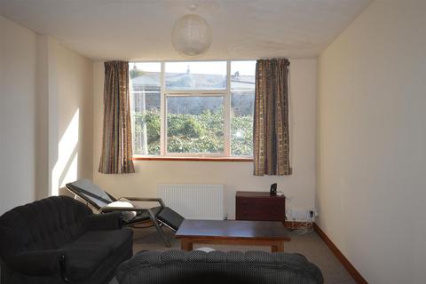 1 bedroom in a house share to rent, Chapel Road, Tuckingmill, Camborne
