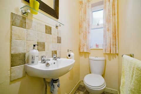 10 Lindhurst Drive, Hockley Heath, Solihull, B94 6QD