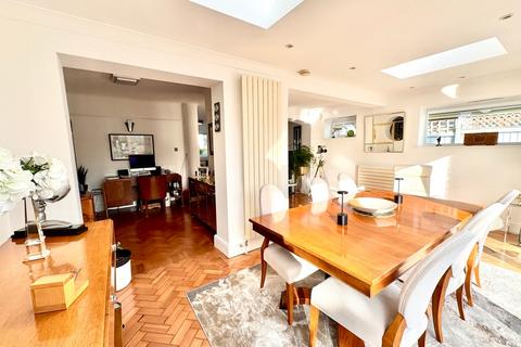 5 Graces Walk, Frinton-on-sea, CO13 9PQ