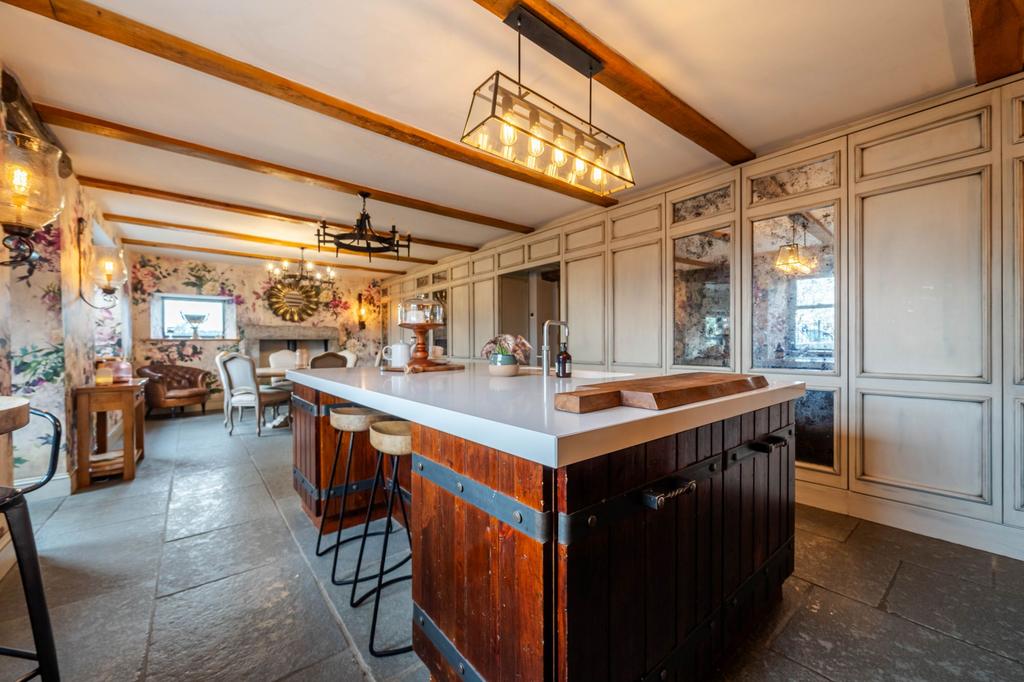 Kitchen diner