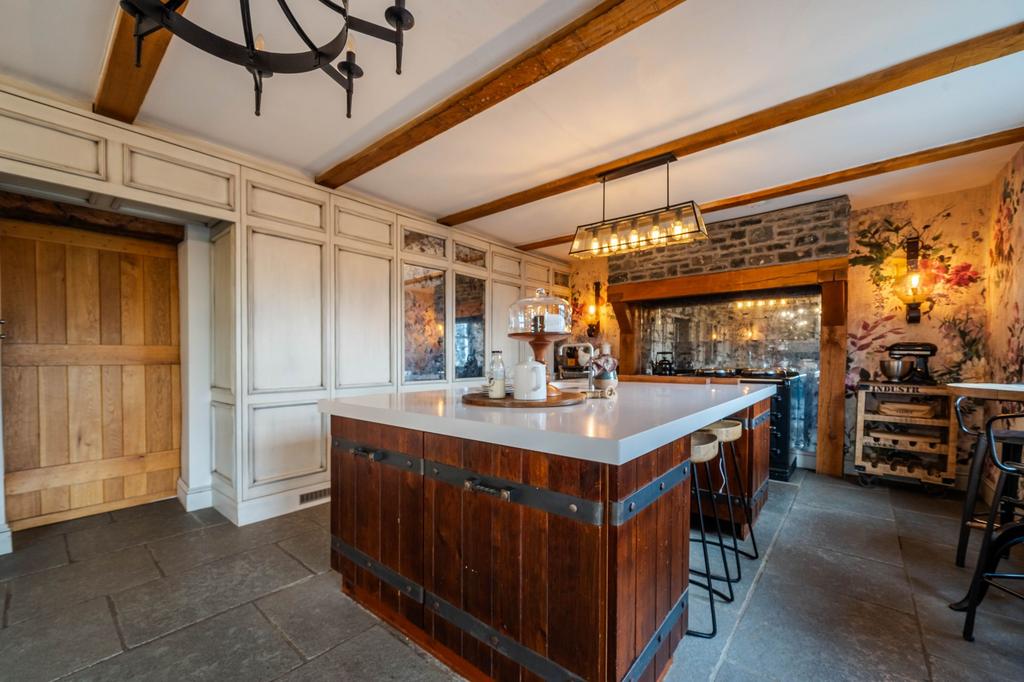 Kitchen diner