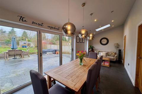 21 Birches Park Road, Codsall, Wolverhampton, WV8 2DT