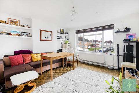 2 bedroom maisonette for sale, Fairlawn Close, London, N14