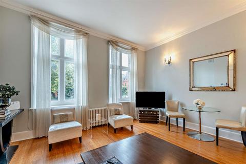 2 bedroom apartment for sale, Lennox Gardens, London