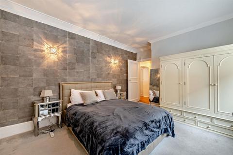 2 bedroom apartment for sale, Lennox Gardens, London