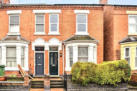 3 bedroom end of terrace house to rent, Victoria Avenue, Worcester WR5