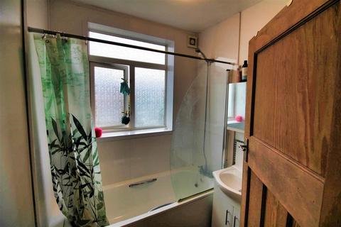 4 bedroom property to rent, Bristol BS16