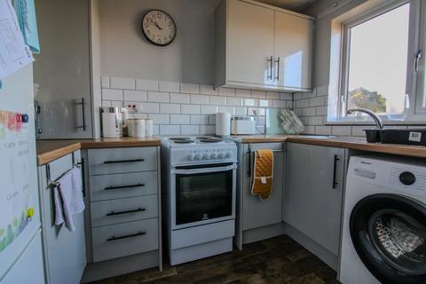 1 bedroom flat for sale, Warren Close, Gainsborough DN21