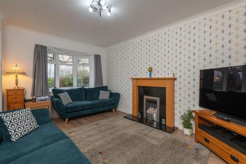 3 bedroom detached house for sale, Heather View, Elland