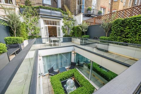 undefined, Charles Street, London, W1J