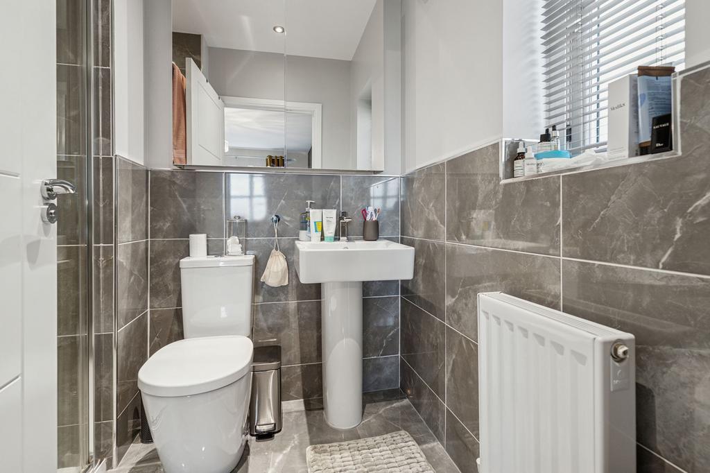 En Suite Shower Room