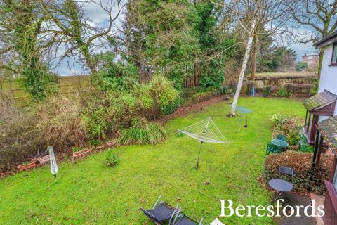 36 Lombards Chase, West Horndon, Brentwood, CM13 3UA