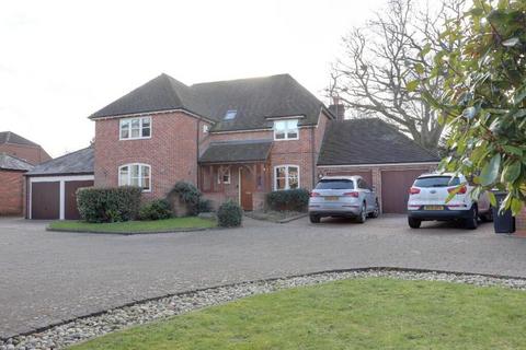 4 bedroom detached house for sale, Dunwich Farm, Stevenage SG1