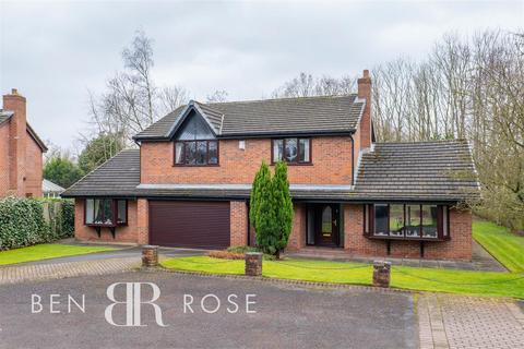 4 bedroom detached house for sale, Nixon's Court, Leyland