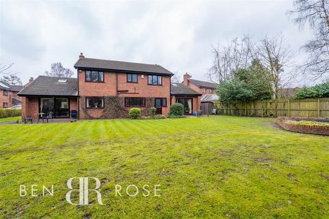 4 bedroom detached house for sale, Nixon's Court, Leyland