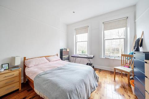 2 bedroom flat for sale, Culverden Road, Balham