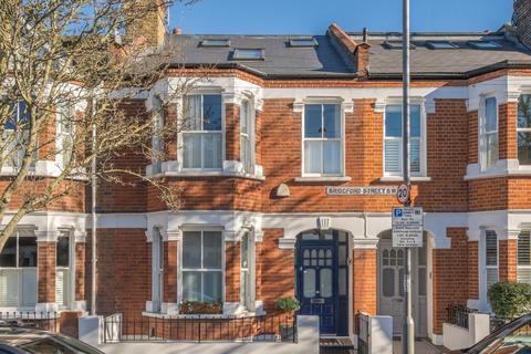 8 Bridgford Street, London, SW18 3TQ