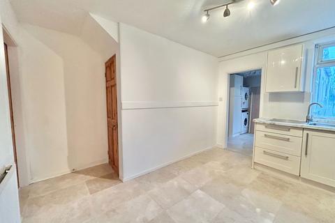undefined, West Street, Tamworth B77